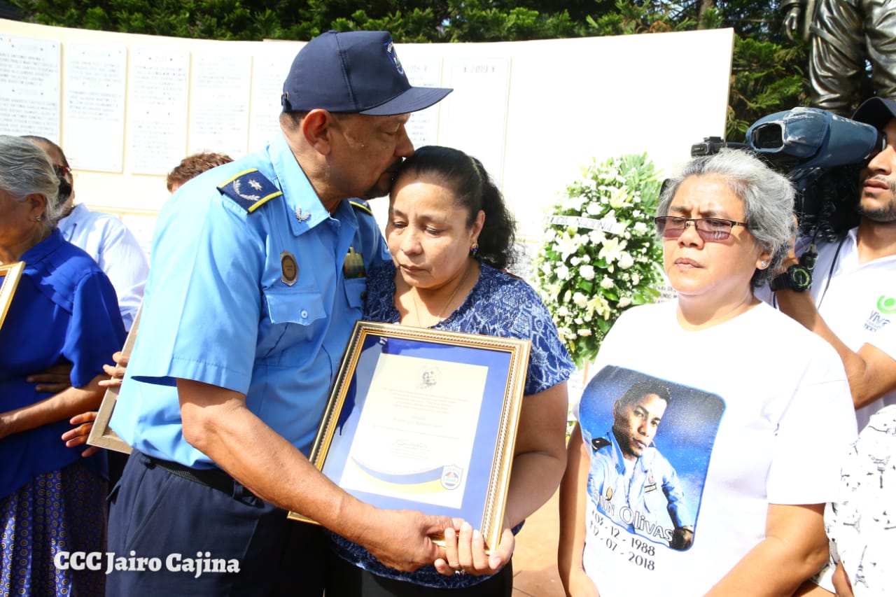Homenaje1